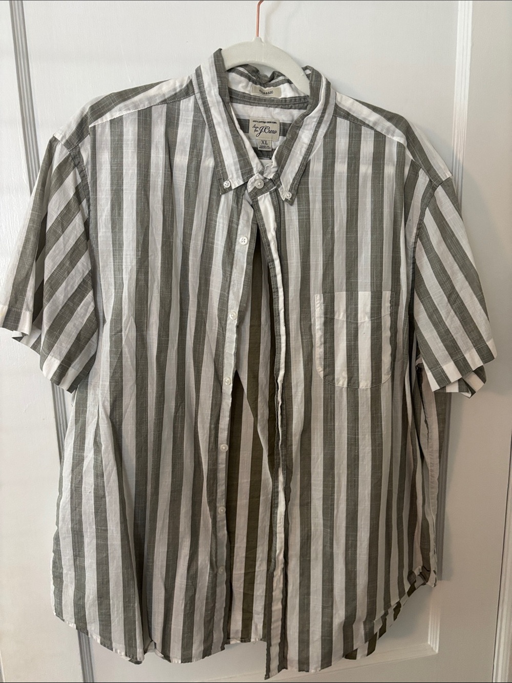 J. Crew Men's Short-Sleeve Vertical Stripe Button-Down Shirt — Gray & White